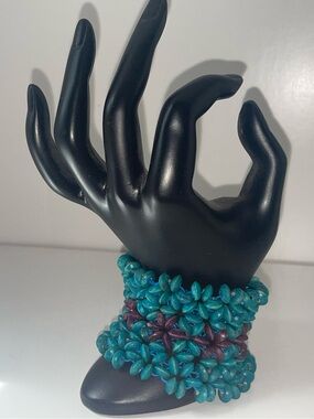Bahamian Handcrafted wooden teal and Purple Beaded Stretch Bracelet